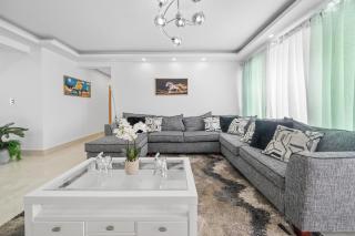 Serenity in the Heart of Santiago 3-Bedroom Apartment Retreat - 5