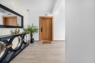 Serenity in the Heart of Santiago 3-Bedroom Apartment Retreat - 3