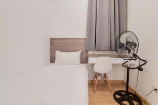 Comfortable and Homey Living 2BR at Sky House BSD Apartment By Travelio - Tangerang - 6