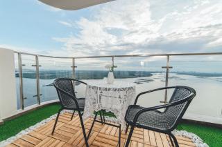 Danga Bay Vintage French 3BR6Pax Balcony Seaview by Our Stay - Johor Bahru - 8