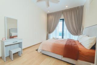 Danga Bay Vintage French 3BR6Pax Balcony Seaview by Our Stay - Johor Bahru - 3
