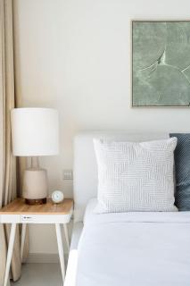 Airstay - Tranquil Studio - Golf Course Views - Monthly Offer Available - 4