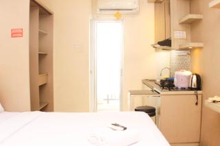 Great Location and Simply Studio Room at Bassura City Apartment By Travelio - Jakarta - 6
