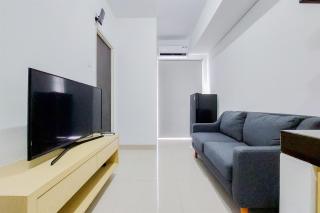 Fully Furnished 1BR with Study Room at Serpong Garden Apartment By Travelio - Tangerang - 3