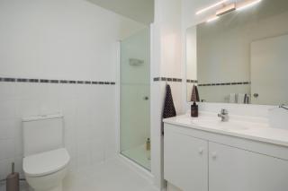 3 Minute Stroll To The Beach & Shops - 1