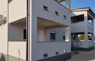 Cozy Apartment In Vir With Wifi - Vir - 5