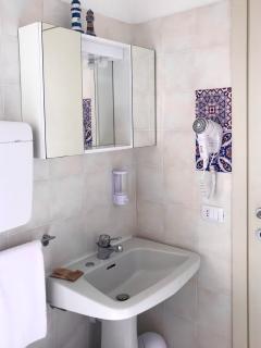 Casa Martori Lake View Rooms - Peschiera del Garda - 7