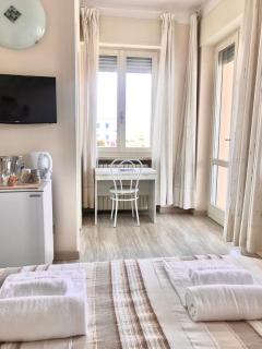 Casa Martori Lake View Rooms - Peschiera del Garda - 9