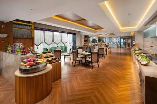 Huangpu Rui Ji Mei Lun International Hotel - 4