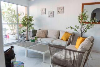 Paradise Gardens pool view apartment - 9