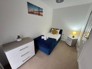 Kingsway House - Spacious 4 Bed Home From Home in Derby - Derby - 6