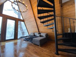 Wonderwood Borjomi Cottage - Bordzjomi - 7