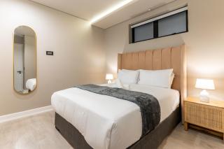 The Signature G16 - Lux 2 Bedroom Aprt in De Waterkant - 4