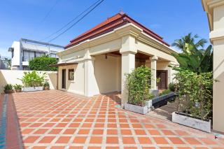 Extraordinary Courtyard 6BR Pool Villa Sri Suri, Naiharn - Rawai Beach - 2