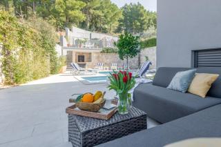Luxury villa Blue Sky, private pool, breakfast - Podstrana - 1