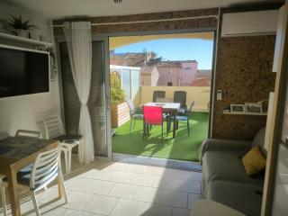 Au Coeur de Bandol T2 climatisé avec terrasse et garage - Bandol - 7