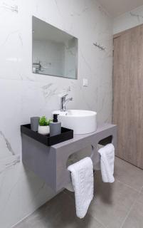 Anele Luxury Suites - Roof Top Jacuzzi - Chania - 8