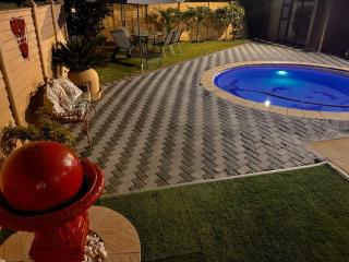 BUTRIN GUEST HOUSE - 1