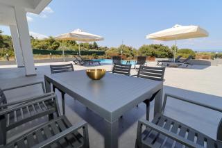 Continent Villas - Hanioti - 3