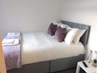 4 Bedroom Newly Refurbished Home in East Kilbride - East Kilbride - 5