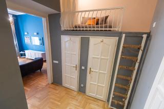 Chic Soho Apartment near Opera - Budapest - 4