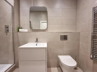 Luxury Altrincham Flat by City SuperHost - Altrincham - 3