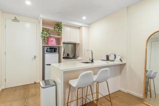 Cutest One Bedroom Apartment - 1