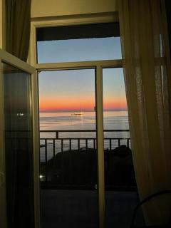 Best View Batumi Apartment - 4