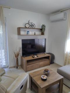 Apartments Miličević - Gradac - 0