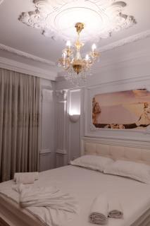 Luxury Apartment - 7