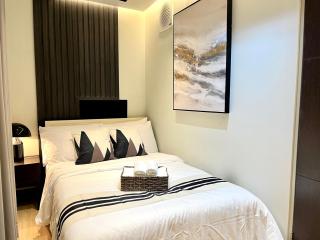 Venice BGC Luxury Condo - Balcony, Pool, Wi-Fi - Manila - 8