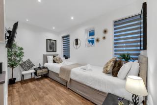 Bijou Living, Tiny Studio Bliss - Hanwell - 0