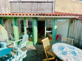 La Cabane - T3 Avec Terrasse Plein Centre Ville LR - 4