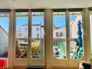 La Cabane - T3 Avec Terrasse Plein Centre Ville LR - 3