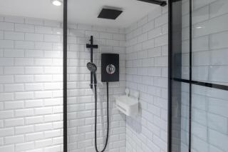 Luxury Studio Apartment - 4