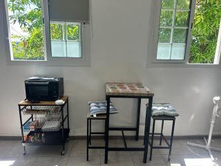 Studio meublé climatisé - Ducos - 7