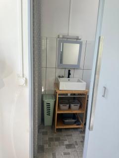 Studio meublé climatisé - Ducos - 3