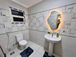 شقة للإيجار في المهندسين - 1