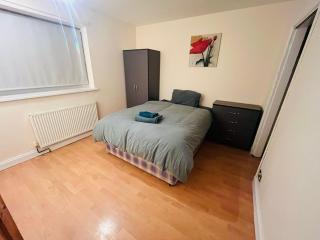 Double room near Clifton campus shared bathroom & kitchen - Nottingham - 0