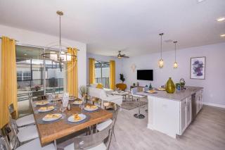 8982SC TOWNHOUSE 4 BEDROOMS 3 BATHROOMS + PRIVATE POOL - 2