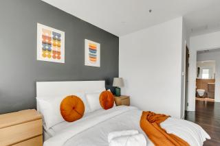 Stylish City Views Near Station - Merton - 9