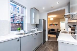 Spacious 4-Bedroom House Near Beeston Town Centre - Nottingham - 8