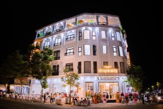 Tân Hạnh Hotel - - 9