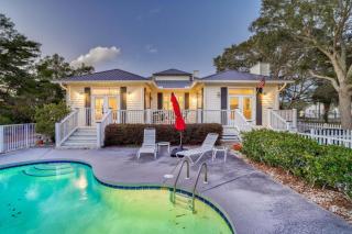 Destin Beach House - Southern Comfort by Panhandle Getaways - 0