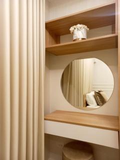 Luxury Suites at Shore 2 Residences - Manila - 3