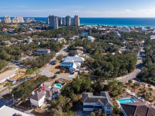 Destin Beach House - Southern Comfort by Panhandle Getaways - Destin - 7