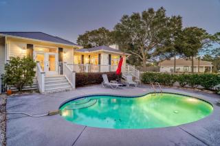 Destin Beach House - Southern Comfort by Panhandle Getaways - 9