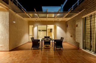 Royal County Villa by StayJadeJacuzziGarden - Attibele - 3