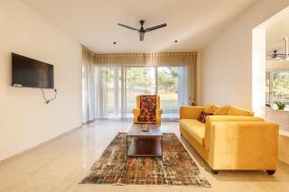 Royal County Villa by StayJadeJacuzziGarden - Attibele - 1