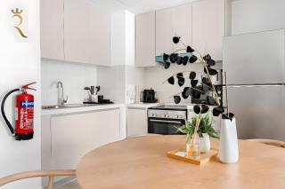 Canal View 1BR at Yas Island - Yas Island - 1